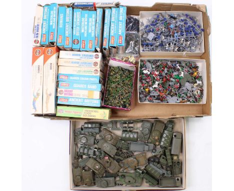 Airfix HO/OO scale boxed and loose figure group, with examples to include Ancient Britains, Confederate Infantry, Waterloo Hi