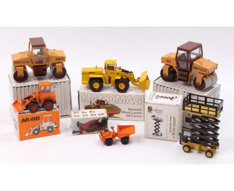 One tray containing six mixed scale earth moving and construction diecast vehicles to include a Conrad No. 2702 Case Vibro Ma