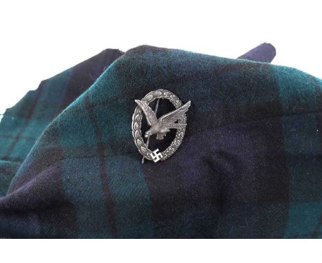 THIRD REICH LUFTWAFFE AIR GUNNER'S SILVER BADGE, stamped letters and 900 versoAdditional images now available.