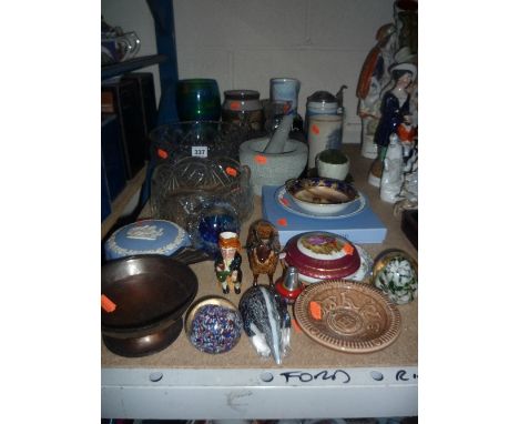 VARIOUS CERAMICS, GLASS ETC, to include Wade, Noritake, Selkirk etc