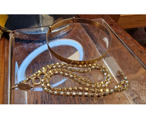 9ct Gold Scrap Chain + a nice 9ct Gold Bangle - combined weight 8.25g