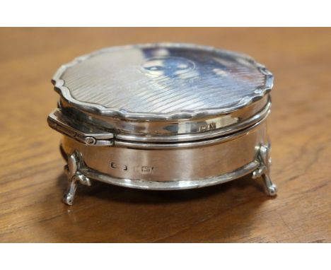 Silver (Hallmarked) Vintage Ladies Lidded Compact - 118.6g