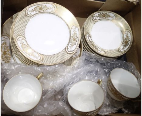 Noritake tea service with gilt decoration 
