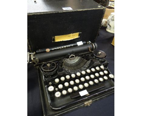 A cased vintage Underwood 'Standard' portable typewriter Condition reports provided on request by email for this auction othe
