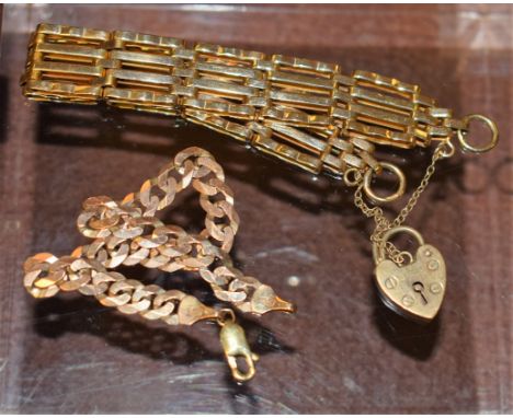 A 9ct gold gate link bracelet, with gold plated heart shaped clasp, 16g gross; a 9ct rose gold curb link bracelet, 5.5g (2)