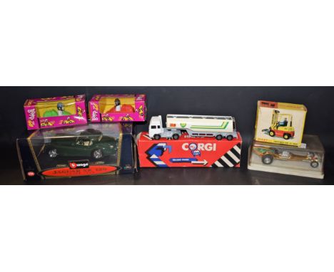 Die Cast Vehicles - Dinky Toys 404 Conveyancer fork lift truck; Burago 1:24 scale Jaguar XK 120; Bump and Go toys; etc (6)