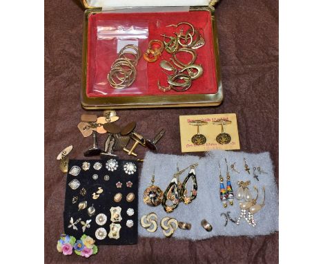 A pair of 9ct gold hoop earrings; others similar; metal fashion earrings; a pair of 10ct gold plated cufflinks; fashion cuffl