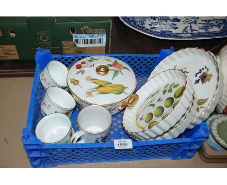 Two Royal Worcester Evesham china flan dishes, mug, six ramekin dishes, lidded vegetable dish and Royal Worcester 'Blind Earl