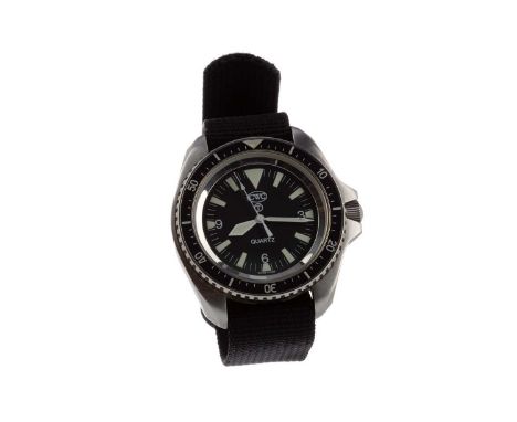 CWC MILITARY ROYAL NAVY DIVERS STAINLESS STEEL QUARTZ WRIST WATCH,post 1992, the round black dial with tritium and Arabic hou