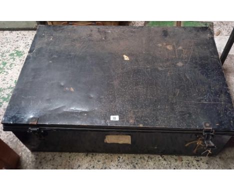 BLACK METAL TRAVEL TRUNK