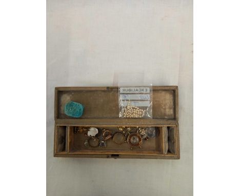 TRINKET BOX WITH MISC JEWELLERY INCL; A RING OR FERRULE 1807, SMALL COMPASS &amp; A SCARAB