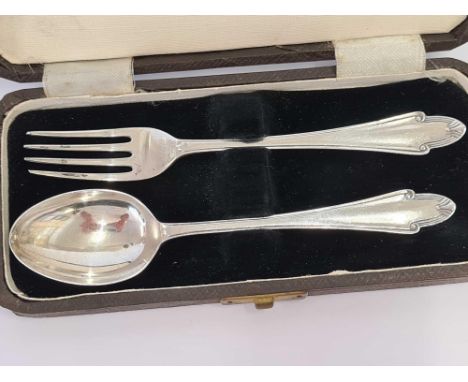 SILVER FORK &amp; SPOON IN PRESENTATION BOX, 66g