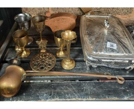 SHELF WITH QTY OF MISC BRASS &amp; PLATEDWARE INCL; BRASS GOBLETS, 3 BRANCH CANDLESTICK