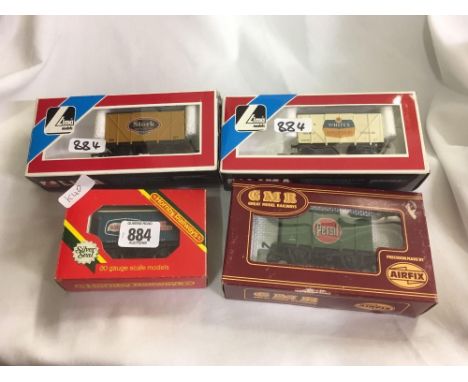 4 VENTILATED VANS BY LIMA &amp; HORNBY