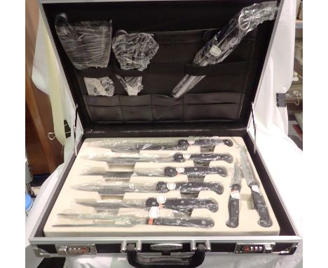 Cased set of new Profiline kitchen knives. P&amp;P Group 2 (£18+VAT for the first lot and £3+VAT for subsequent lots) 