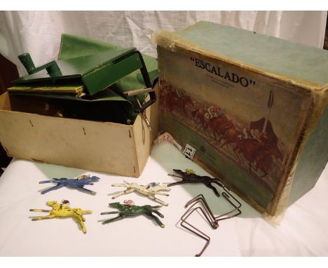 Boxed Escalado horse racing game, damaged. P&amp;P Group 2 (£18+VAT for the first lot and £3+VAT for subsequent lots) 