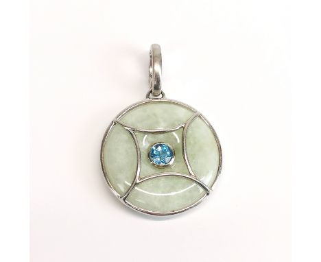 A 925 silver pendant set with a jade disc and blue topaz, Dia. 3cm.