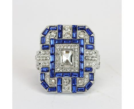 An impressive costume jewellery ring, top size 2.5 x 3.5cm.