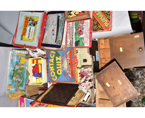 A QUANTITY OF VINTAGE TOYS AND GAMES, to include boxed PGP 'BRRRR' car racing game, Marx 'Treasure Island' bagatelle game, Vi