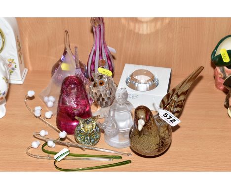 A GROUP OF GLASS PAPERWEIGHTS AND FLOWERS, including Langham glass bird, indistinctly signed, length 23cm, two Caithness pape