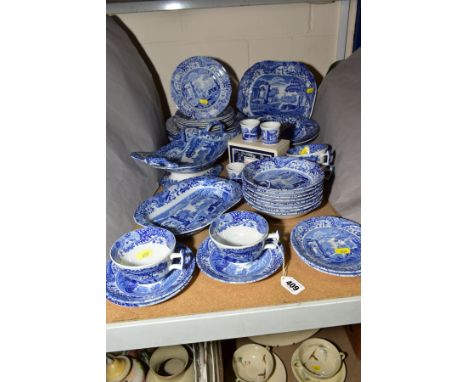 A QUANTITY OF COPELAND SPODE 'ITALAIN' PATTERN PART DINNER SERVICE, to include cups, saucers, side plates, dinner plates, sou