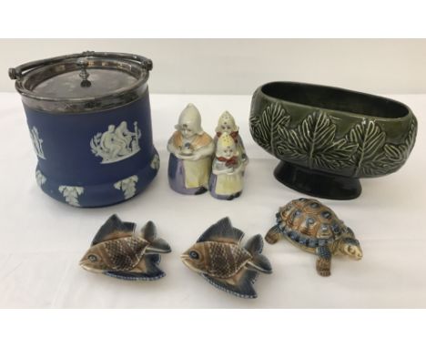 A collection of ceramic items to include a green Sylvac vase &amp; 3 Wade trinket dishes.Sylvac vase pattern no. 4207, Wade d