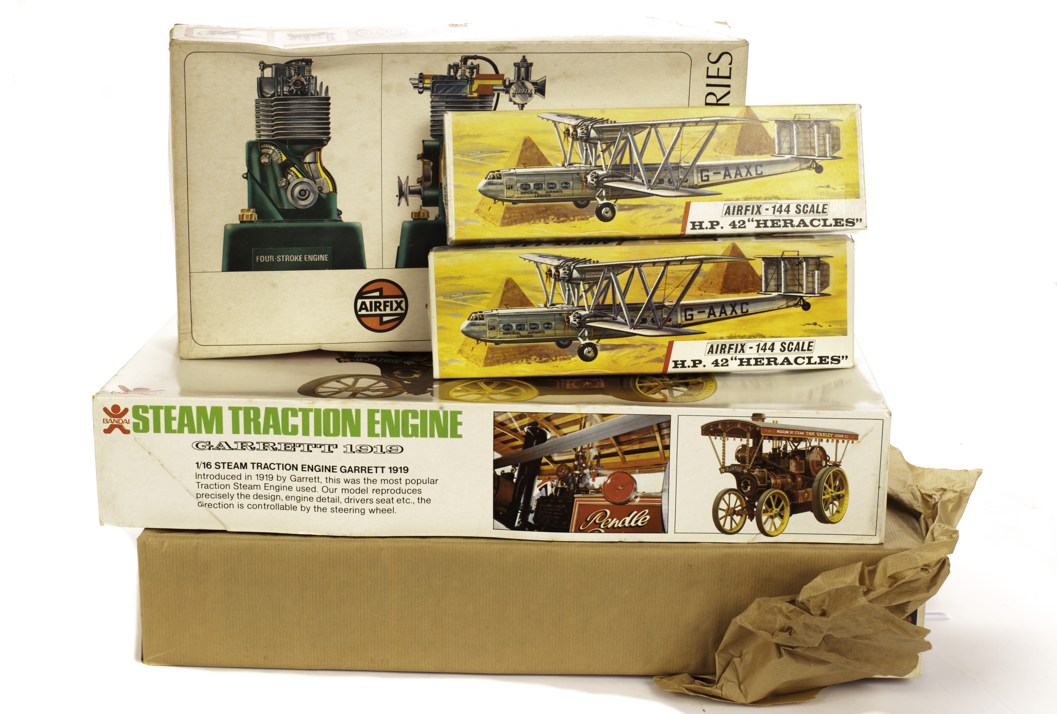 Bandai 1/16 Steam Traction Engine Kit, Bandai 1/16 Steam Road Roller