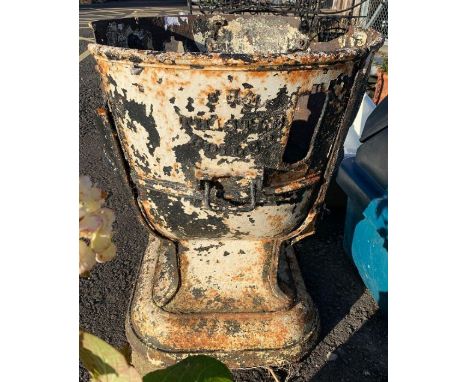 Iron garden planter