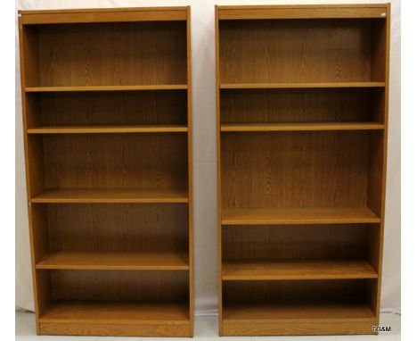 2 x adjustable shelf bookcases 180 x 90 x 30cm