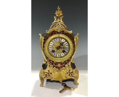 A Mappin and Webb Boulle style mantel clock, twin train, striking on a gong, 31cm, key and pendulum 