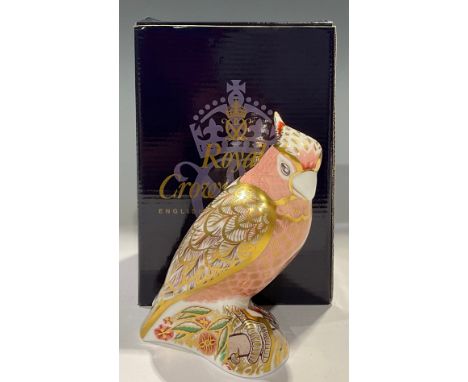 A Royal Crown Derby paperweight, Cockatoo, specially commissioned limited edition of 531/2,500, gold stopper, 13cm, printed m