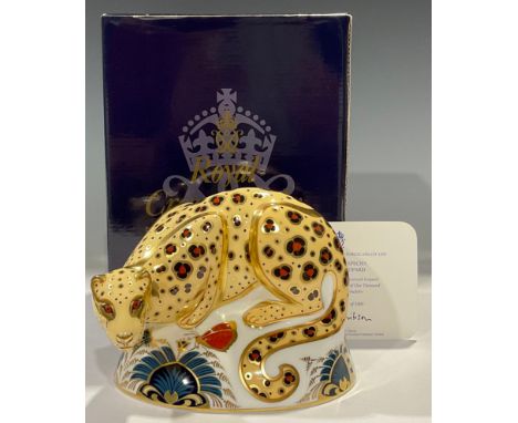 A Royal Crown Derby paperweight, Savannah Leopard, Endangered Species range, commissioned by Sinclairs, limited edition 896/1