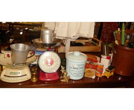 Kitchenalia, inc. Salter scales, Dalton kitchen scale, a Golden Shred china toast rack, vintage utensils in stoneware jar and