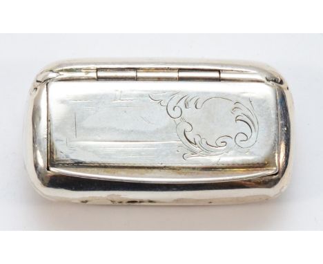 A French 19th century silver snuff box, bearing control marks, 4.5 x 2.5 x 1cm, 20gm