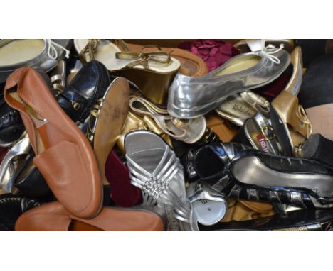 A box of vintage shoes to include loafers, stilettos and a box of vintage hats to include straw hats, turban style hats etc.