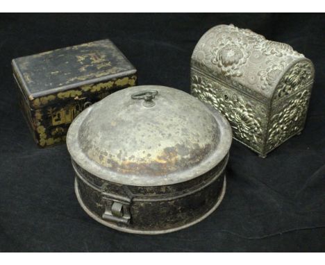 A Georgian circular tin spice box with segmented interior and grater, a 19th Century Chinese black lacquered and gilt decorat