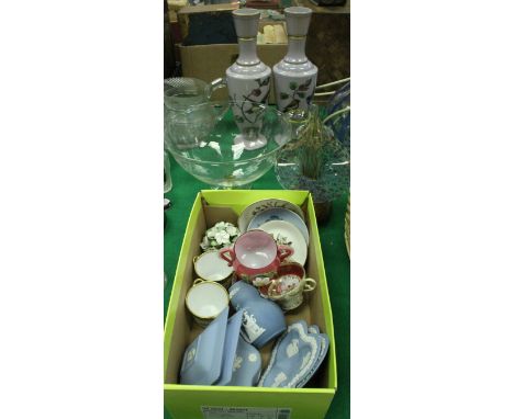 An Alum Bay glass "Jack in the Pulpit" vase, a pair of milk glass vases with printed decoration of birds on branches, pedesta