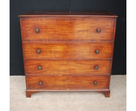 Regency mahogany chest, the crossbanded moulded rectangular top over four graduated long drawers raised on bracket feet, 125c