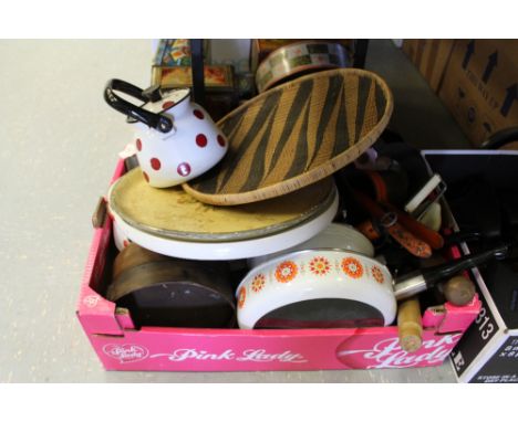 Box of vintage kitchen wares, enamel wares, etc.