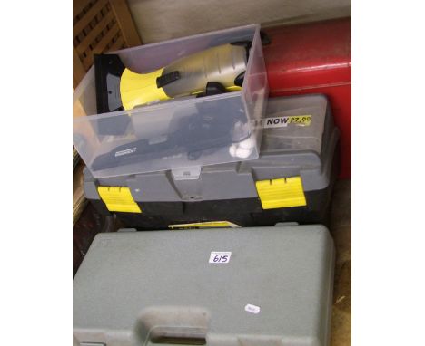 A quantity of mixed tools: accessories and tool boxes, cutting disks, laser kit etc. 