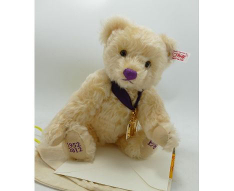 Steiff Collectors Diamond Jubilee Bear with Bag &amp; Cert 