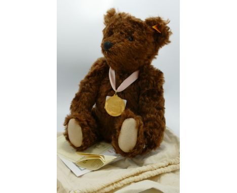 Steiff Collectors Bear Of The Year 2005 with Bag &amp; Cert 