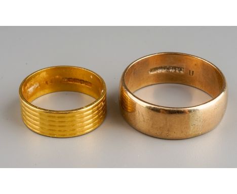 A ladies 22ct gold ring, size O1/2, approx 5.6g; together with a gent's 9ct gold band, size Y1/2, approx 9.6g (2) 