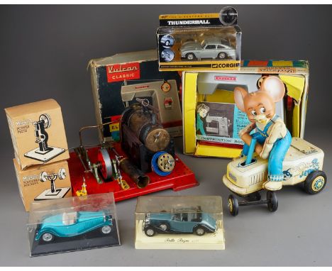 Assorted vintage toys to include: boxed Vulcan Child's electric sewing machine; boxed Mamod Steam Engine S.E 3; a Tom &amp; J