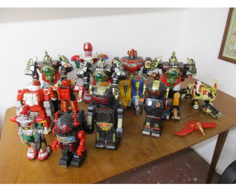 Collection of Vintage toy robots to include Transformers