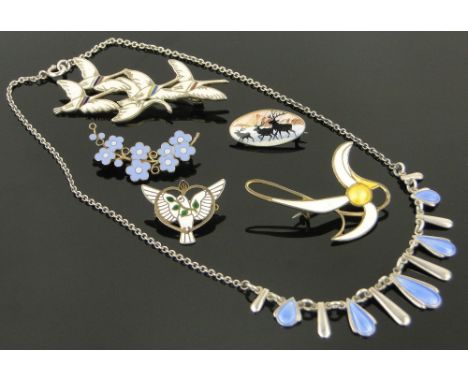 Box of silver and enamel jewellery,
incl. Georg Jensen.