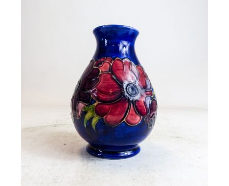 Moorcroft vase decorated in the Anemone design, C1970s,h.14cm.