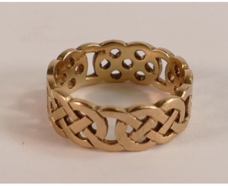 9ct gentleman's endless knot design ring, size x/y, 7g.