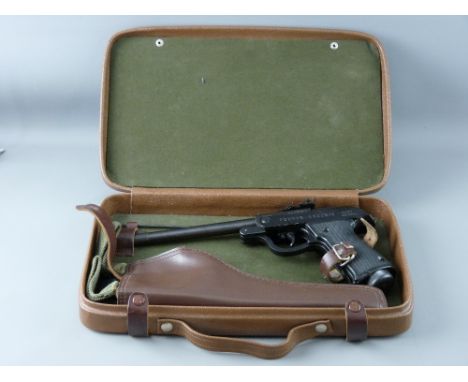 AIR PISTOL .177 Predom Lucznik, no. AB5809, made for Polish Army in 1976, in original case with holster and rod, near new, go