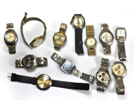 A quantity of mixed men's vintage watches.